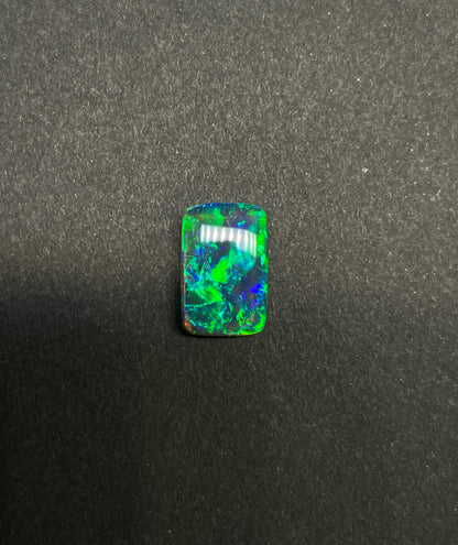 3.4ct Lightning Ridge Black Opal