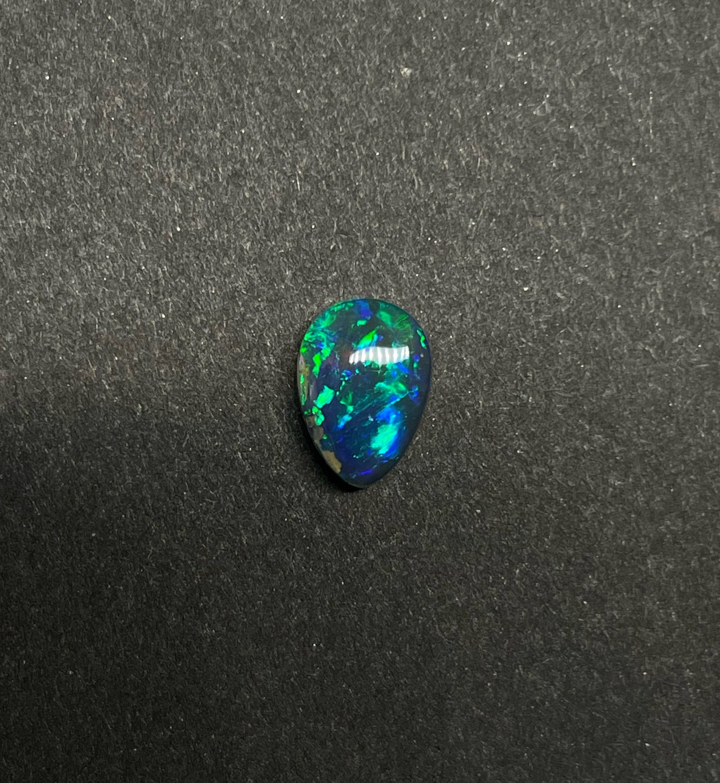 1.6ct Lightning Ridge Black Opal