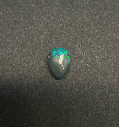 1.6ct Lightning Ridge Black Opal