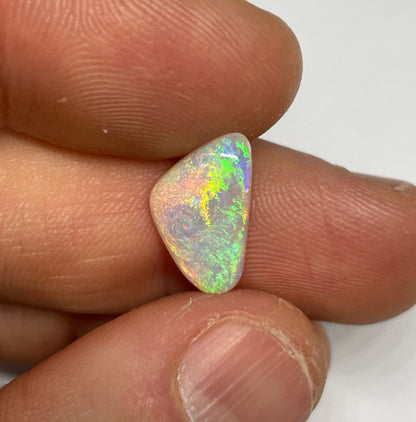 3.9ct Coober Pedy White Opal