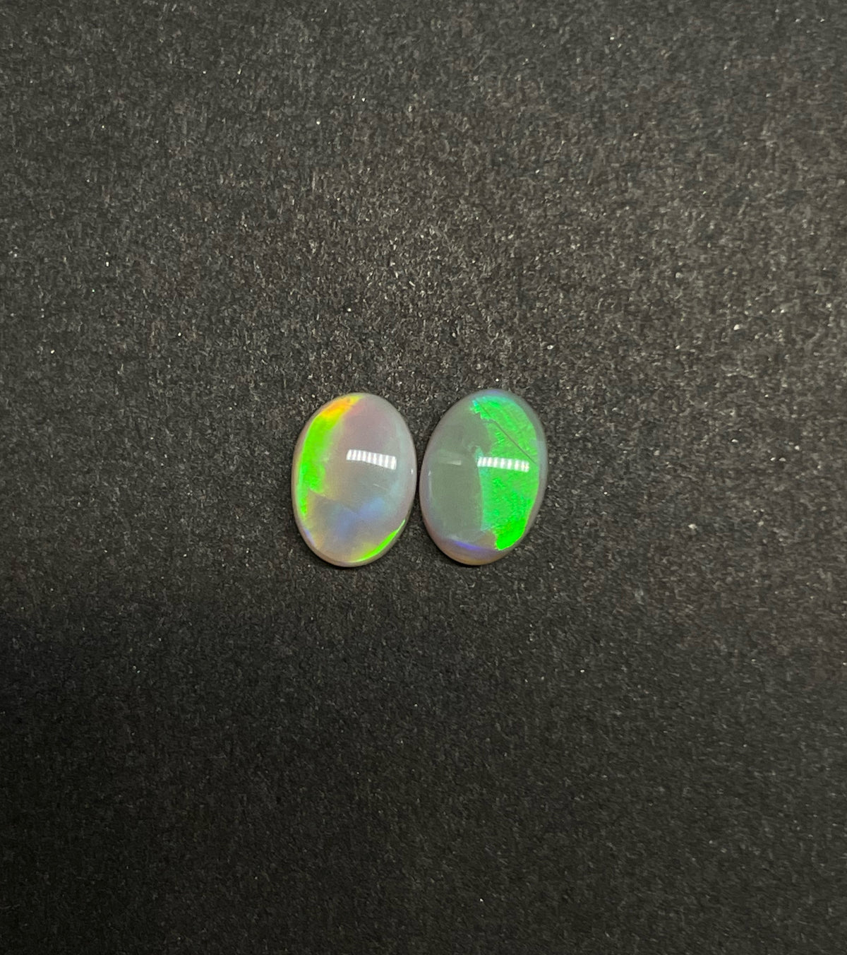 1.5ct Lightning Ridge Pair