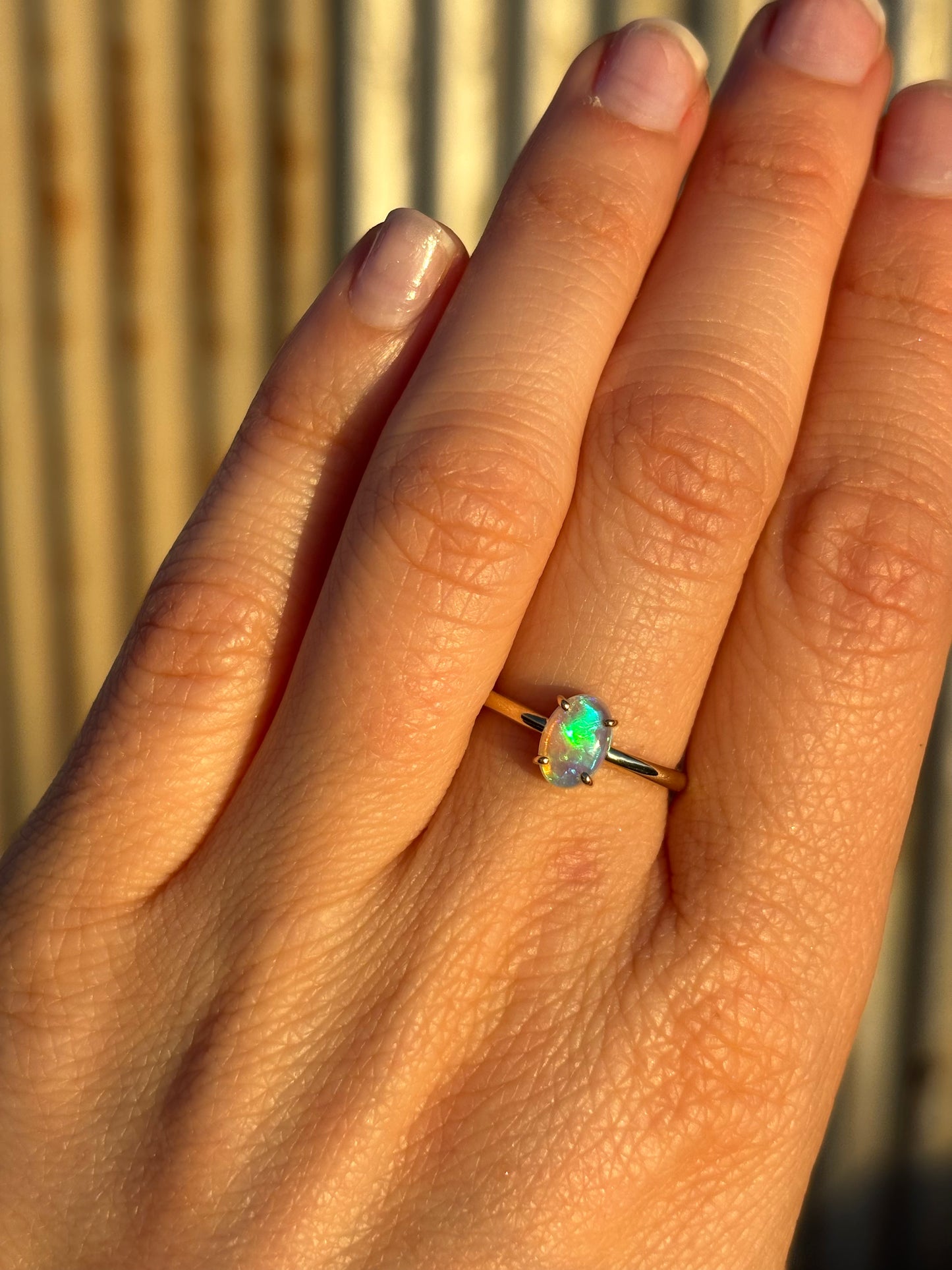 Small but mighty opal ring - 9k gold, sz 5.5, L