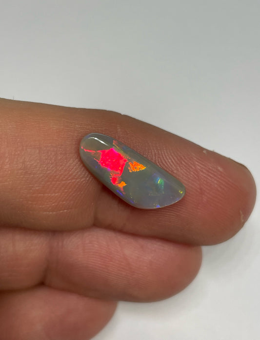 2.7ct Coober Pedy Dark Opal
