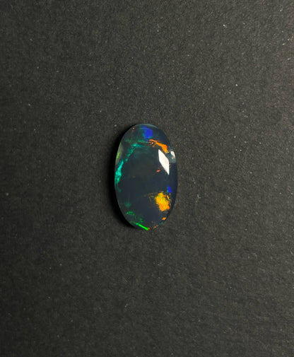 4.6ct Lightning Ridge Black Opal