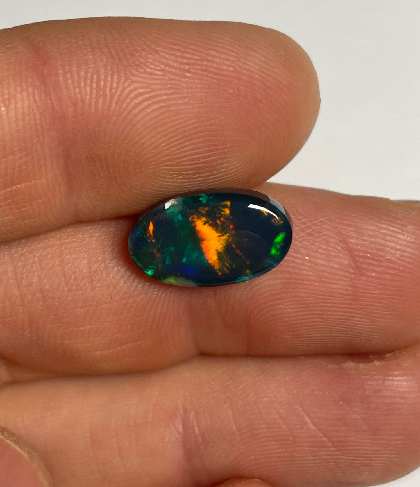 4.6ct Lightning Ridge Black Opal