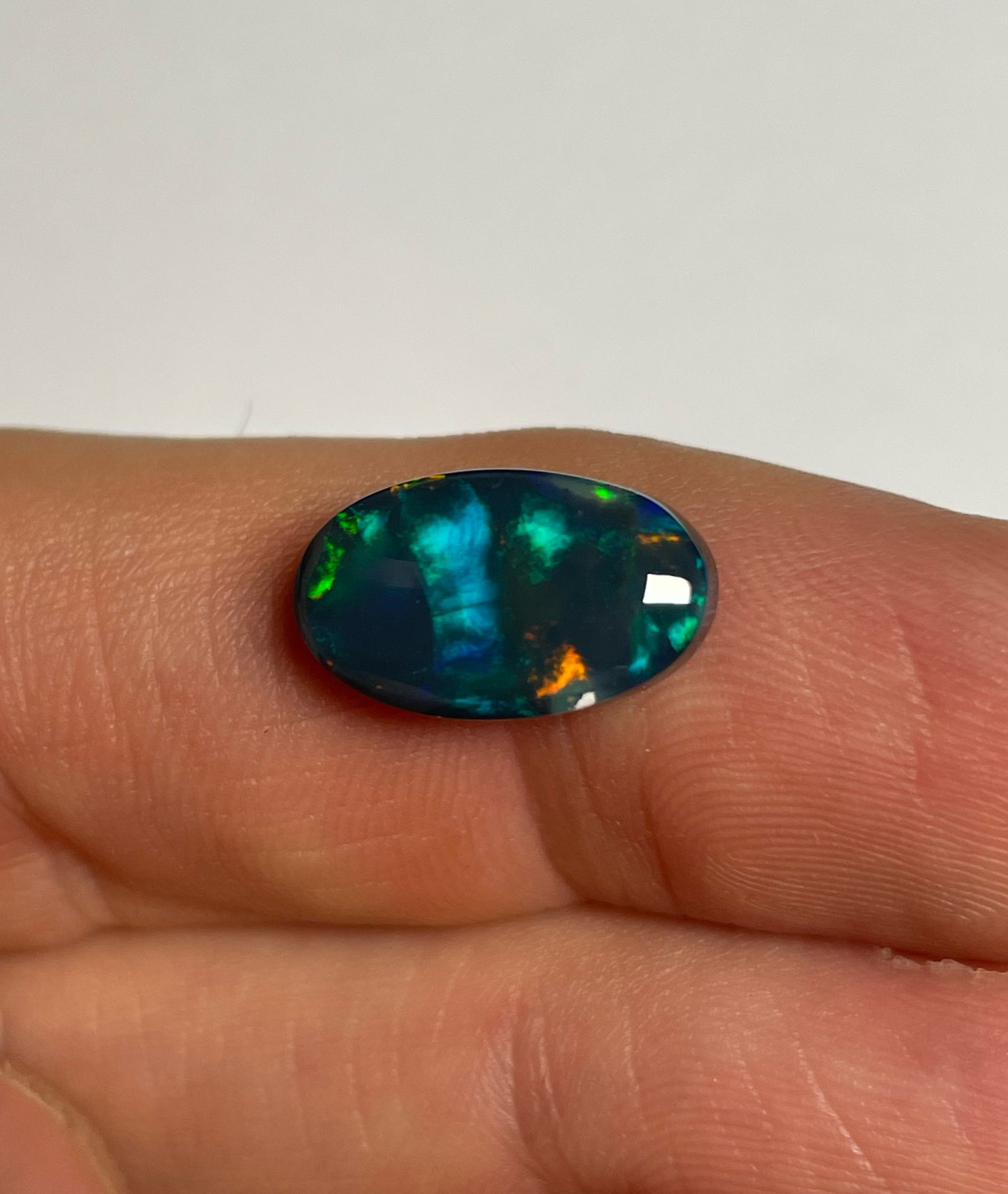 4.6ct Lightning Ridge Black Opal