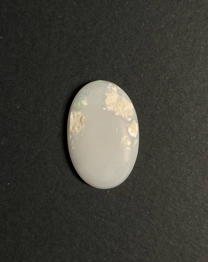 10.5ct Coober Pedy White Opal