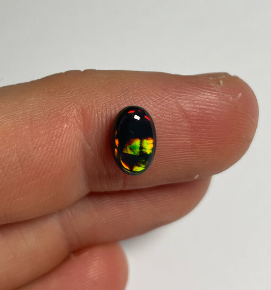 1.4ct Lightning Ridge Black Opal