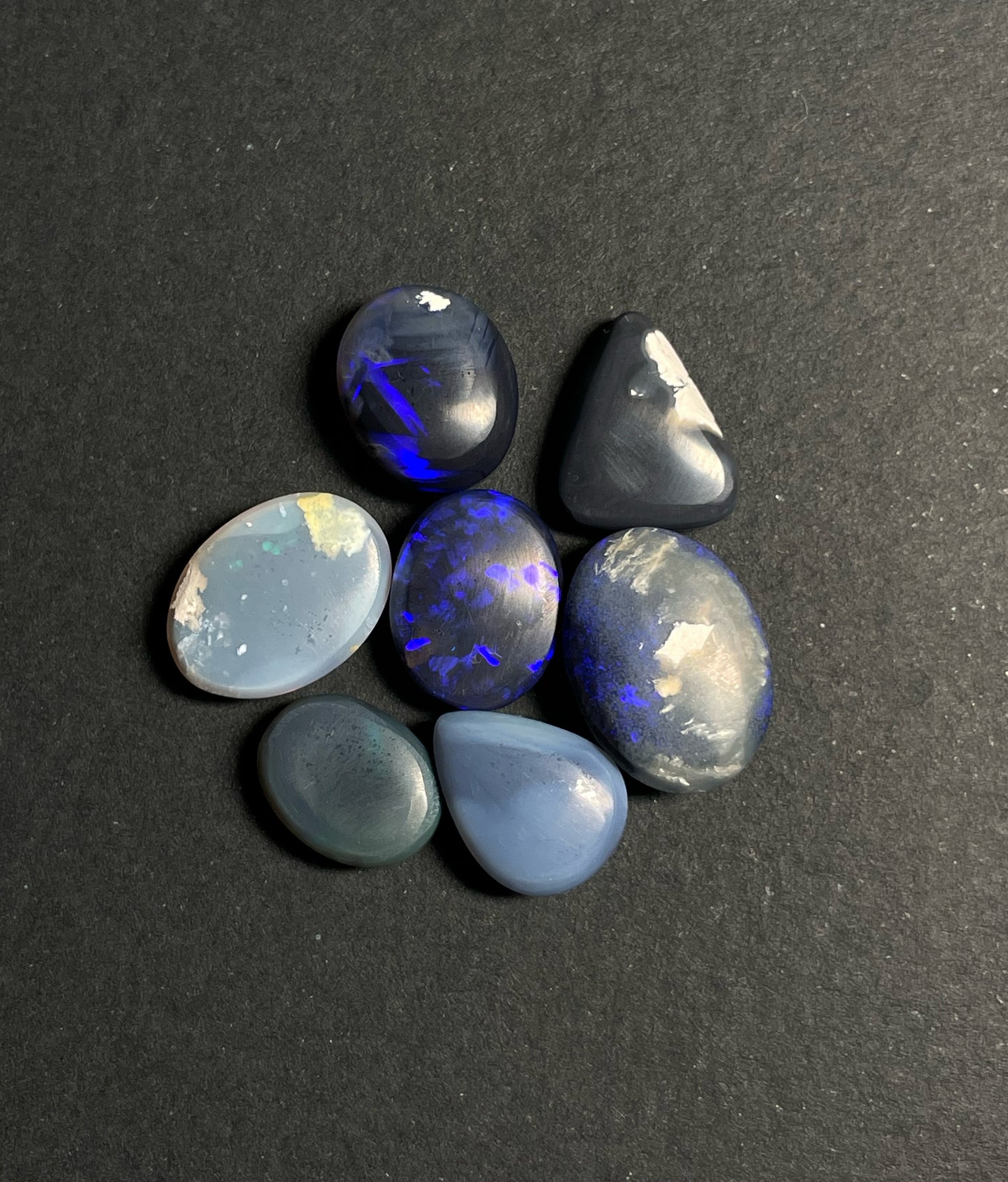 35.3ct Lightning Ridge Parcel