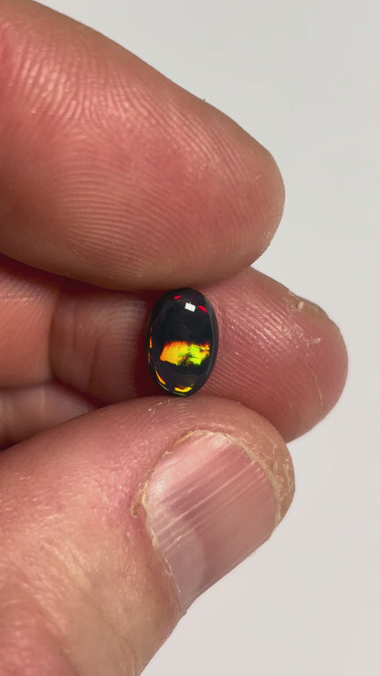 1.4ct Lightning Ridge Black Opal