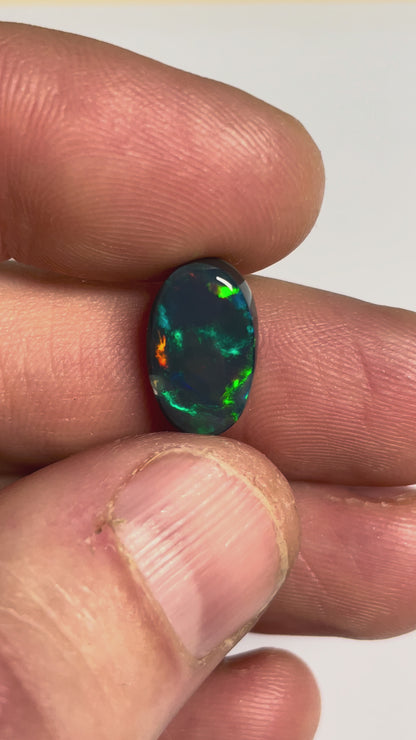 4.6ct Lightning Ridge Black Opal