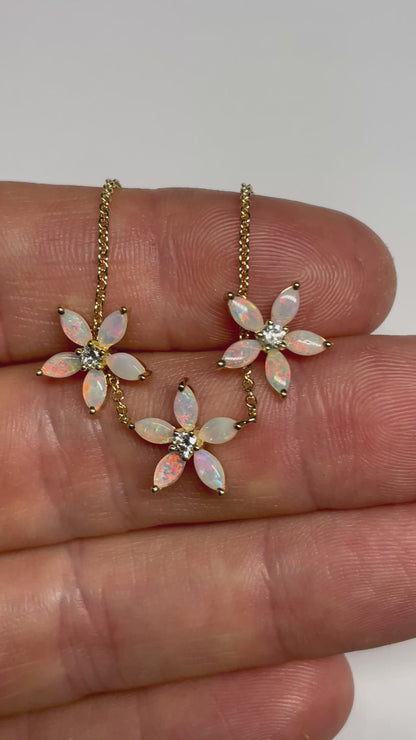 Jasmine Earrings - 9k