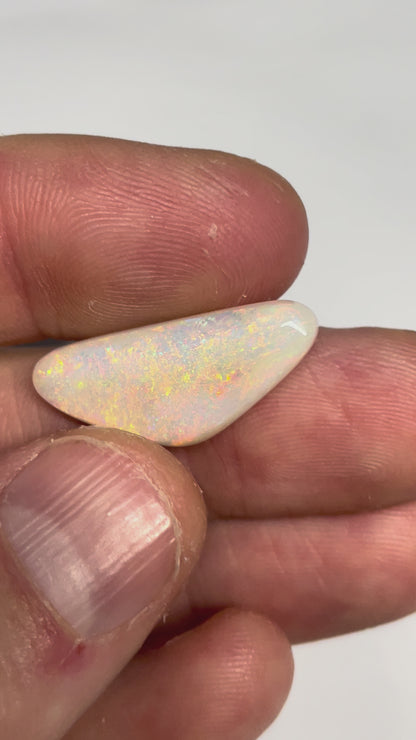 9.9ct Coober Pedy White Opal