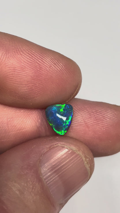 1.9ct Lightning Ridge Black Opal