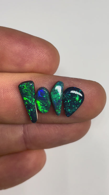 4.5ct Lightning Ridge Parcel