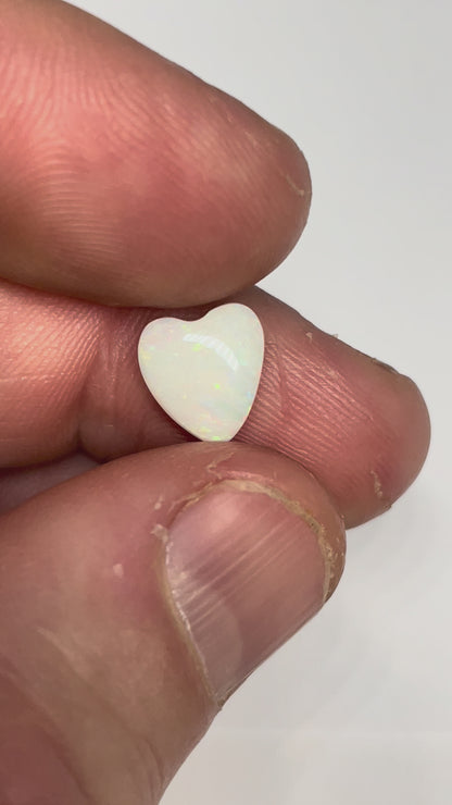 1.9ct Coober Pedy White Opal